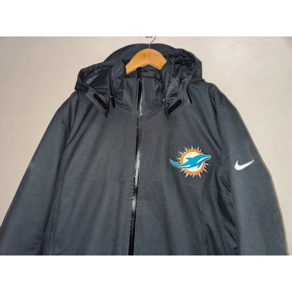 Men's L Nike NFL Miami Dolphins Team Issued PE On-Field Down 550 Puffer Jacket